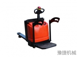 天博网页版讲述物流搬运车的工作特点